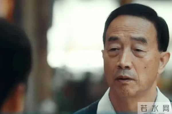 47岁帅气星二代逆袭,父亲曾为他放弃事业,如今他已成父亲的骄傲