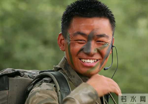 一部没有女主角的“神剧”，火了20年还被称“人生教科书”？