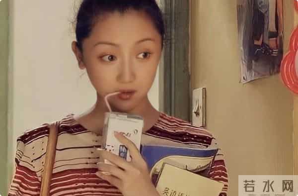 女人味多重要？《他为什么依然单身》张瑶出场，才知啥叫风情万种