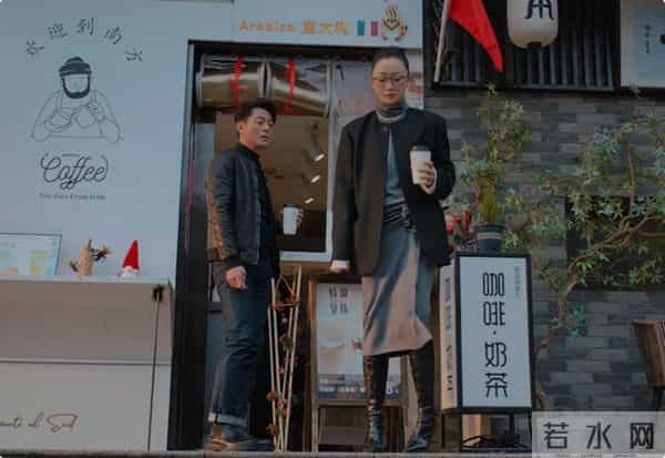 女人味多重要？《他为什么依然单身》张瑶出场，才知啥叫风情万种