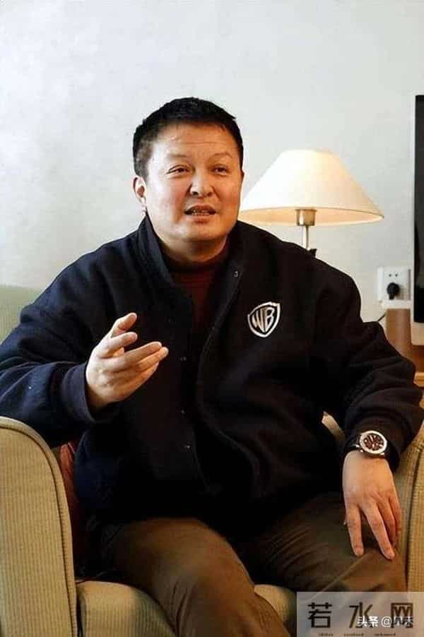 杨亚洲火了，陈凯歌被拉出来比，倪萍沉默了