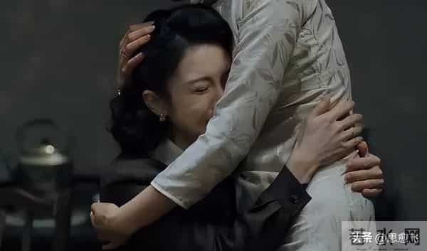 《沉默的荣耀》对丈夫冷淡，和男人约会的她！终生守着爱的承诺