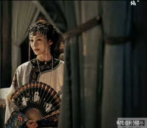 追陈晓翻了？央八《大生意人》开播，37岁李纯凭女二杀穿屏幕