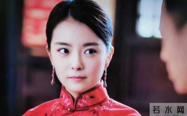 《隐锋》贾云英嫁吴仕仁藏胶卷，护父传情报，实为利益交换式掩护