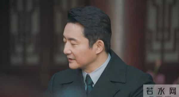 《隐锋》贾云英嫁吴仕仁藏胶卷，护父传情报，实为利益交换式掩护