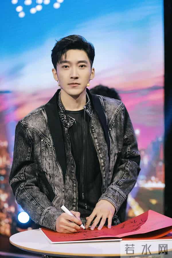 《沉默的荣耀》唯独没捧红他，今杨靖宇导演力捧，无情下线却红了