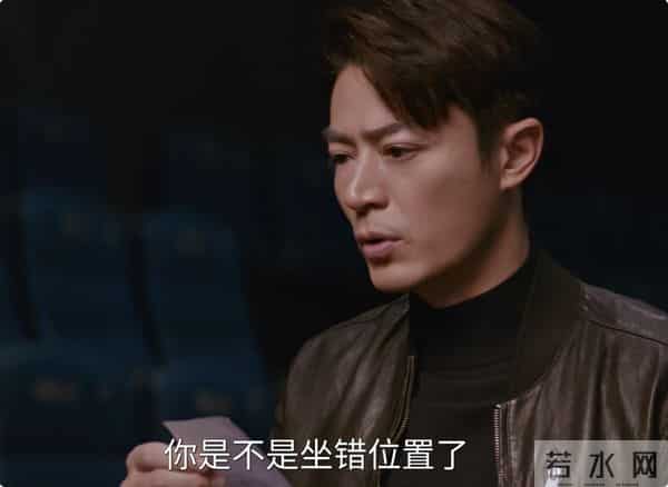 女人味多重要？《他为什么依然单身》张瑶出场，才知啥叫风情万种