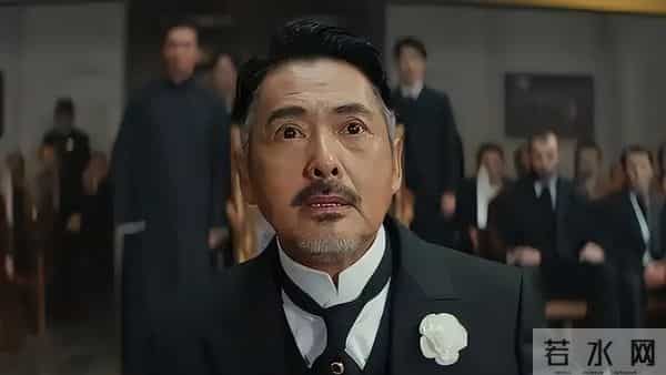 易烊千玺夺金鸡奖,不到24小时恶心一幕出现,张艺谋的话应验了