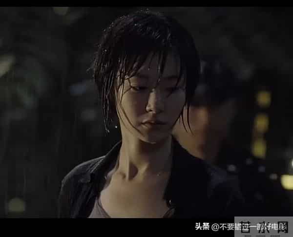 追击三部曲，紧张、清晰、流畅的故事，恐怖、压抑、绝望的风格