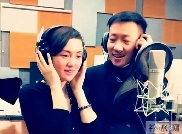 李乃文也没想到，朱媛媛离世仅半年，辛柏青已经走上了另一条路