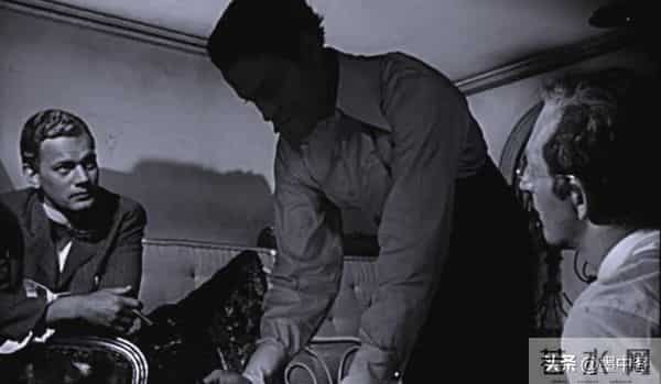 电影被封40年!男主角开拍三周就逃跑,全剧组被迫重拍,内幕公开