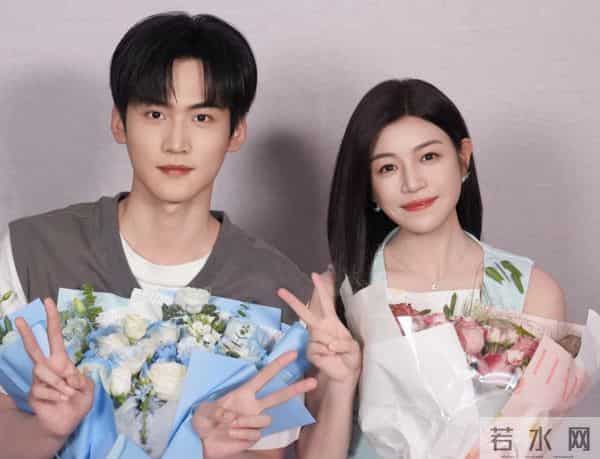 陈晓和陈妍希“新剧”要同期对打，分别与当红小花和流量小生合作