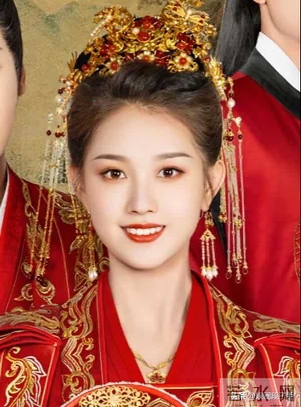 郭宇欣新剧开播即爆！首日热度破12000，强势包揽腾讯四榜冠军