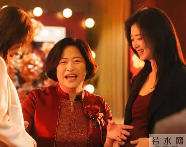 官方媒体犀利点评《四喜》，除童瑶、许娣表演不足外