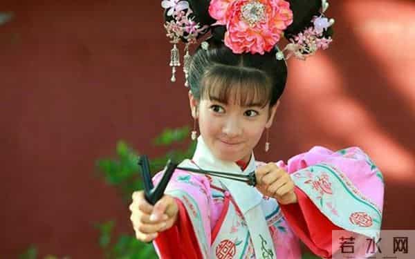 燕子到了婚嫁年龄，听从皇后嫁给将军骄纵了一生，永琪心碎重病