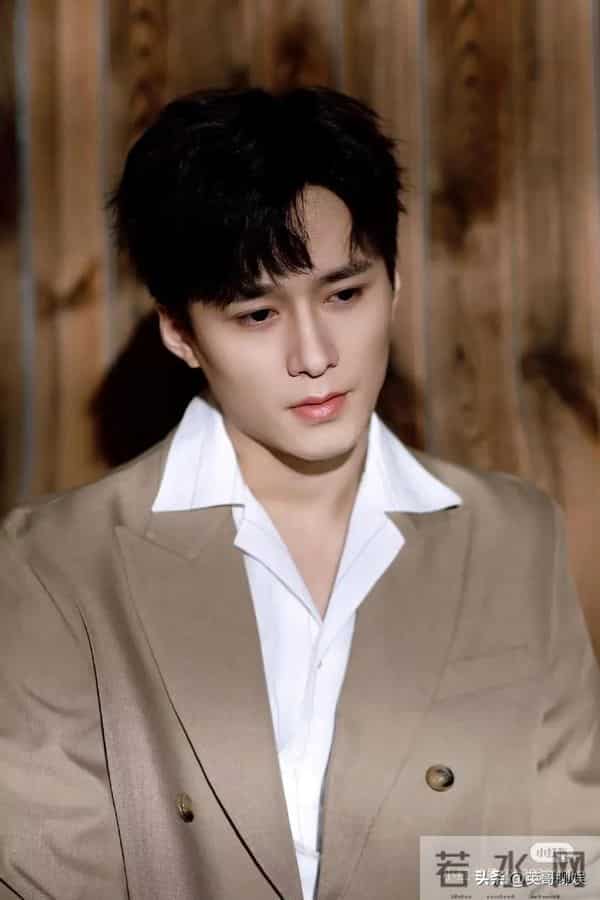 短剧圈大洗牌！王皓祯横空出世，曾辉让出一哥，这次输得一点不冤