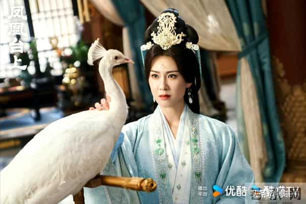 《凤凰台上》：江山美人都要的男主，遇上困在楚门世界的女主