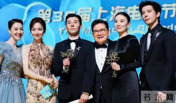 关系藏不住了？这次被扒底朝天的张艺谋，险些让他"晚节不保"