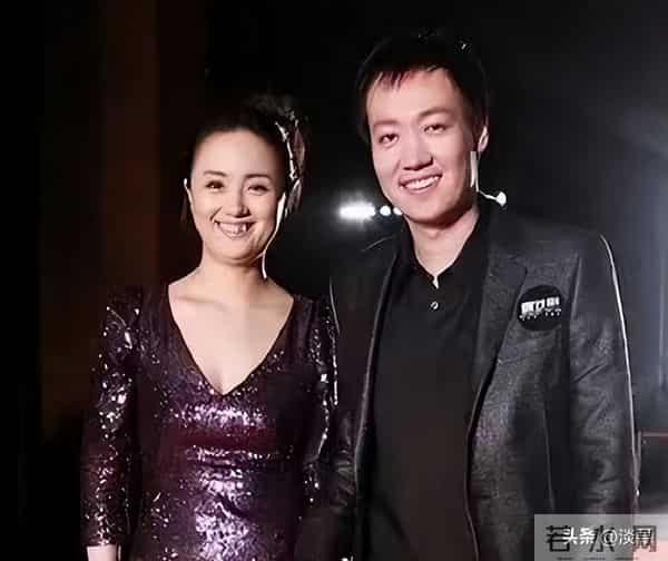 李乃文也没想到，朱媛媛离世仅半年，辛柏青已经走上了另一条路