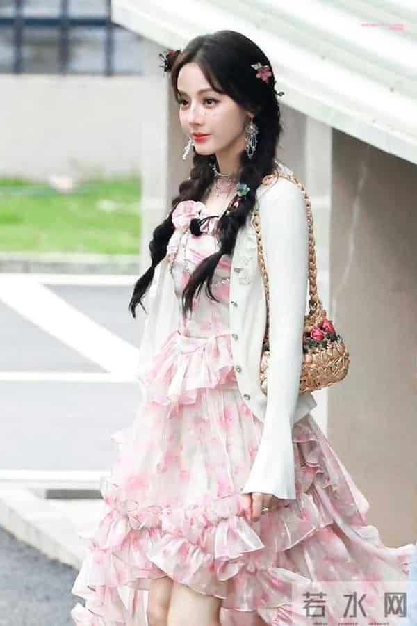 迪丽热巴——Neo9罗