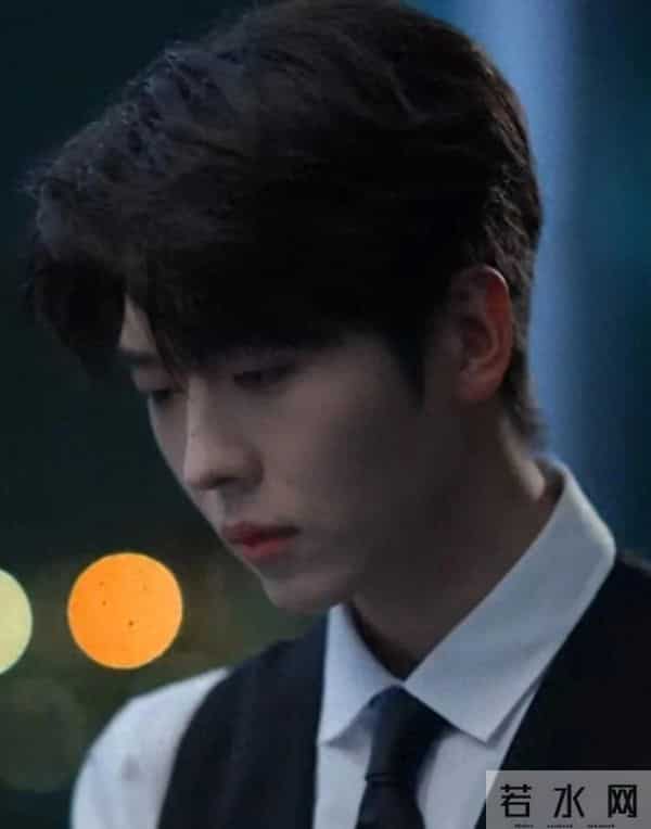 短剧里的霸总居然也会被打得鼻青脸肿，也太接地气了