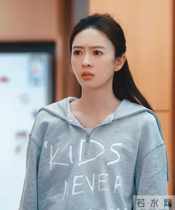 《四喜》32集：沈明辉被学校开除，南溪宾馆停业，沈明珠面临失业