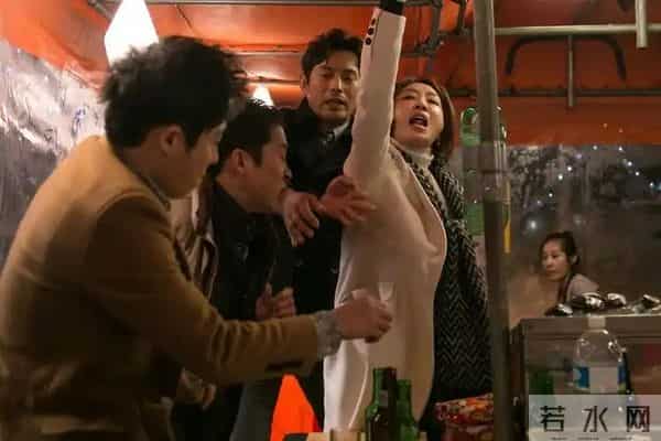 香艳名场面打卡!《恋爱的味道》泌尿女医生,硬刚妇产男邻居