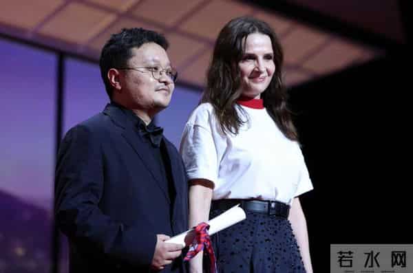 《狂野时代》预售票房破亿刷新文艺片纪录 口碑存疑