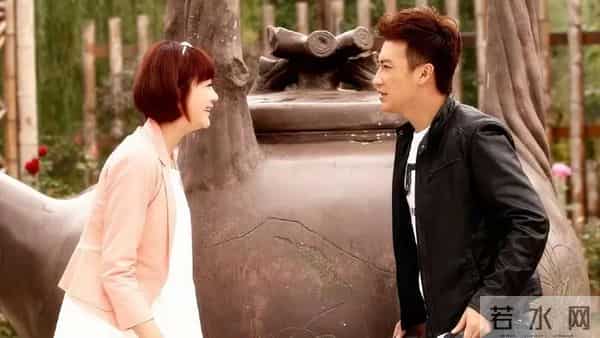 异性之间,一旦有了这样地默契。就是相互喜欢