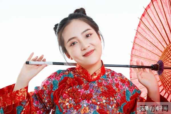 两性关系：女人到了60岁后，最渴望男人做的4件事，你知道几个？