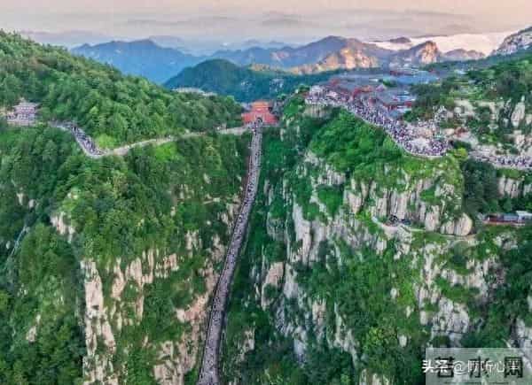 “家出贵人,必有征兆”:一个家庭出现这3个征兆,说明要走大运