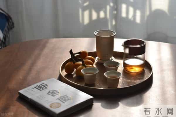 人到中年,最顶级的炫富