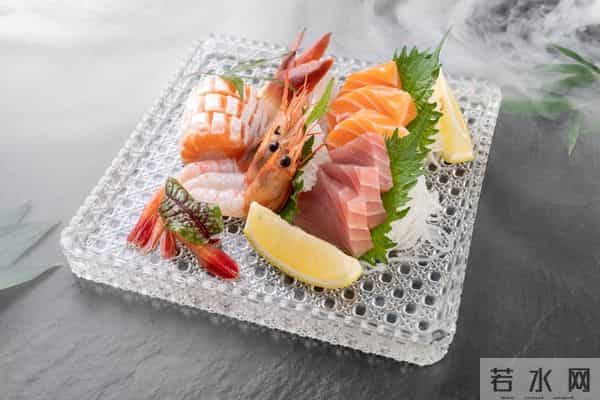 最近很火的朋友圈高级感文案，句子虽短，但句句高级