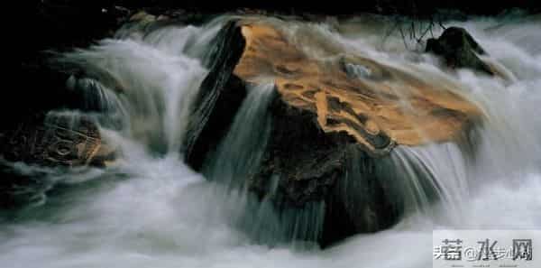 两性关系:80岁女性是否还对男性动心吗?听听80岁女性的真实想法