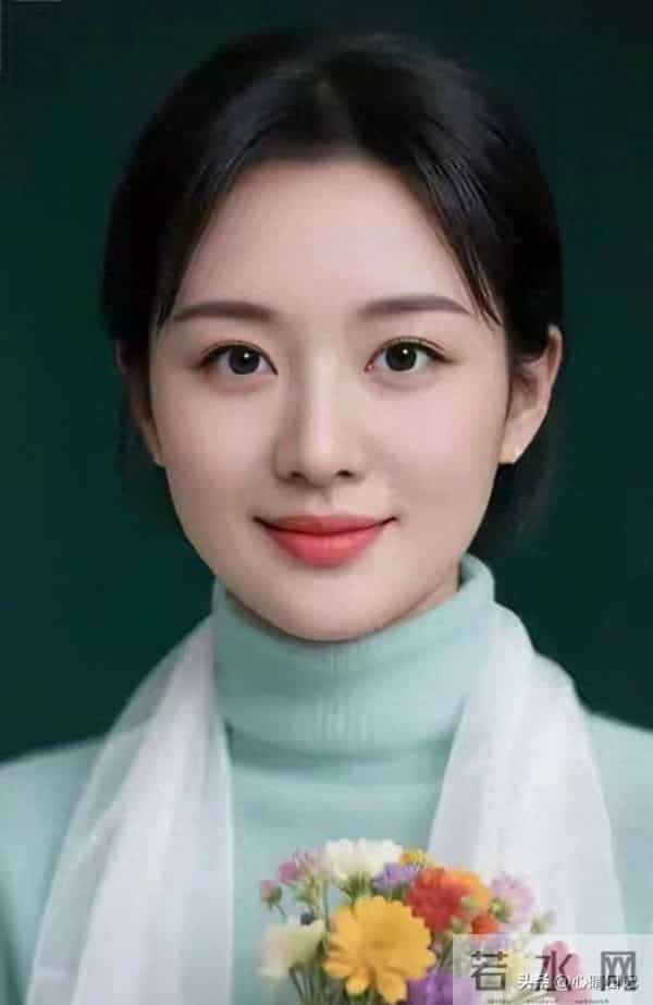 别再不懂女人！无论多大，她们最渴望从不是物质，而是身边有个人