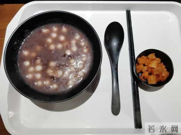 两性关系：人到60多岁实在太难了，本该晚年幸福可怎么都活不明白