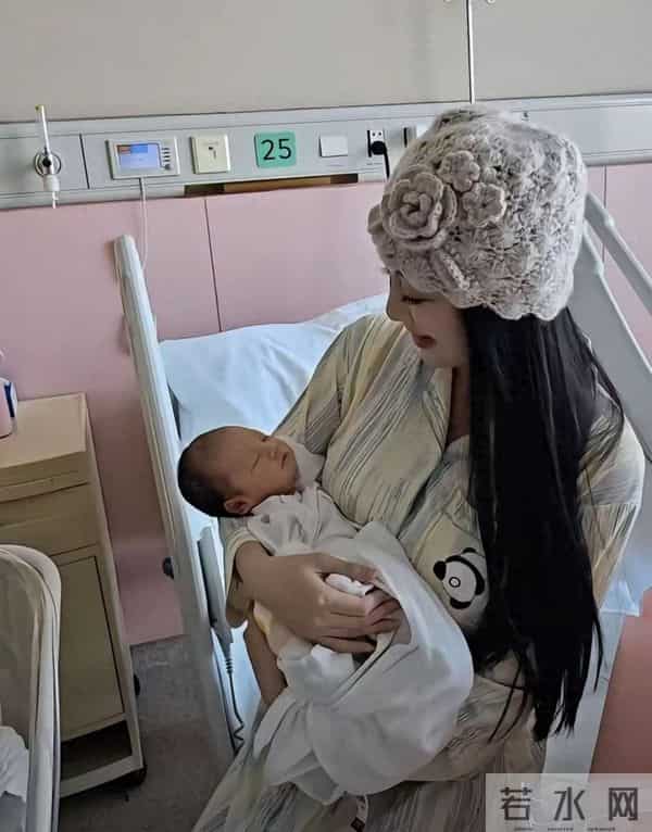 朋友女儿怀孕后男方翻脸，没房没彩礼就分手，几个月后生男孩