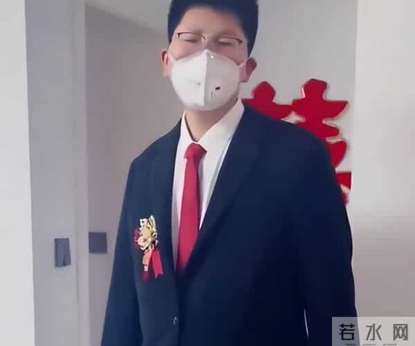 山西婚礼现场宾客寥寥无几，司仪尴尬主持，知情人：主家不愿改期