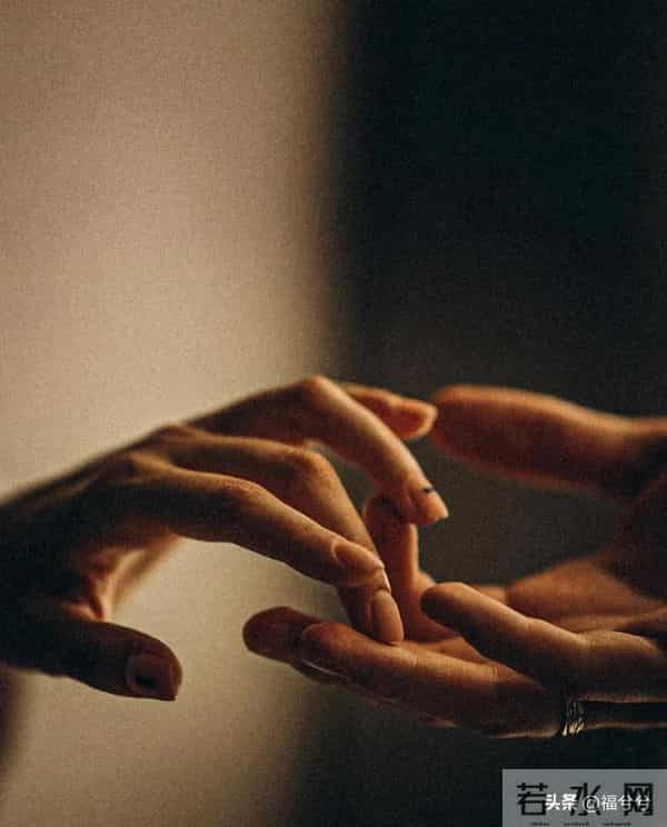 夫妻要离婚的七条征兆,中3条以上,差不多要分开了