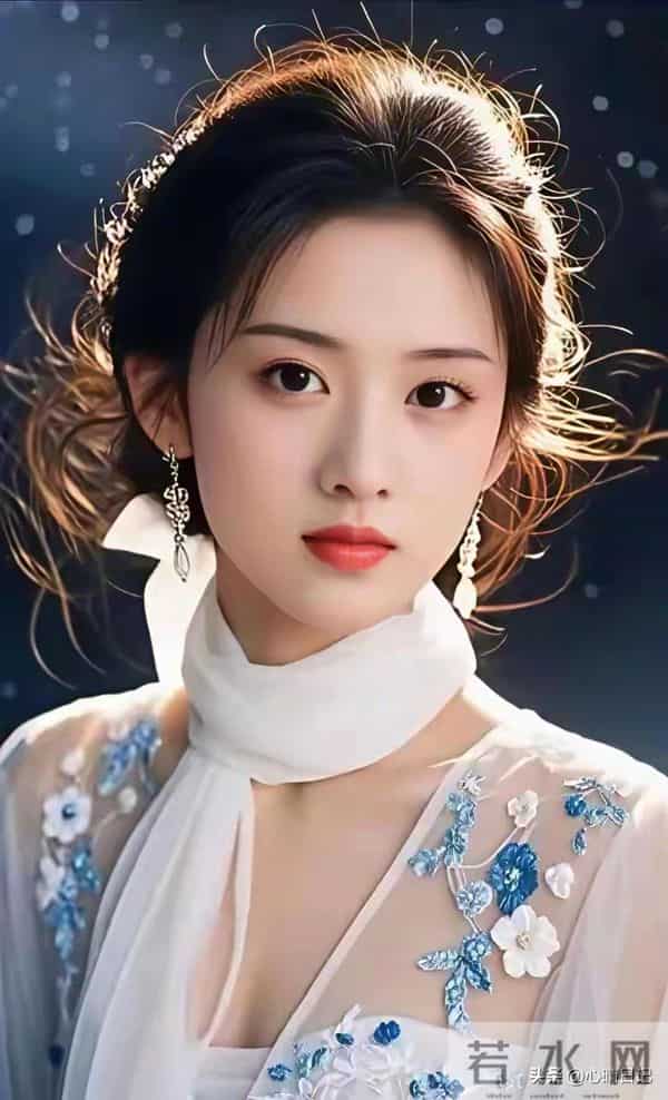 别再不懂女人！无论多大，她们最渴望从不是物质，而是身边有个人