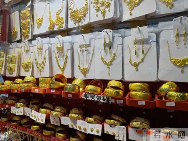 一千元买齐结婚“五金”?金价飙升,这种“平替”火了!选购要注意……