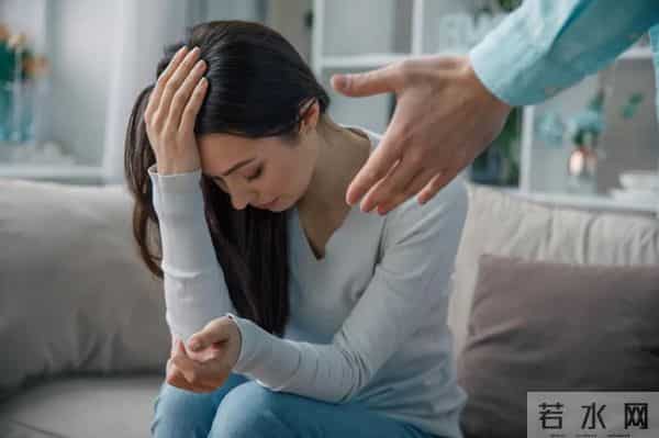 亲密关系中最容易把人“逼疯”的行为,它排第一!很多人都做过