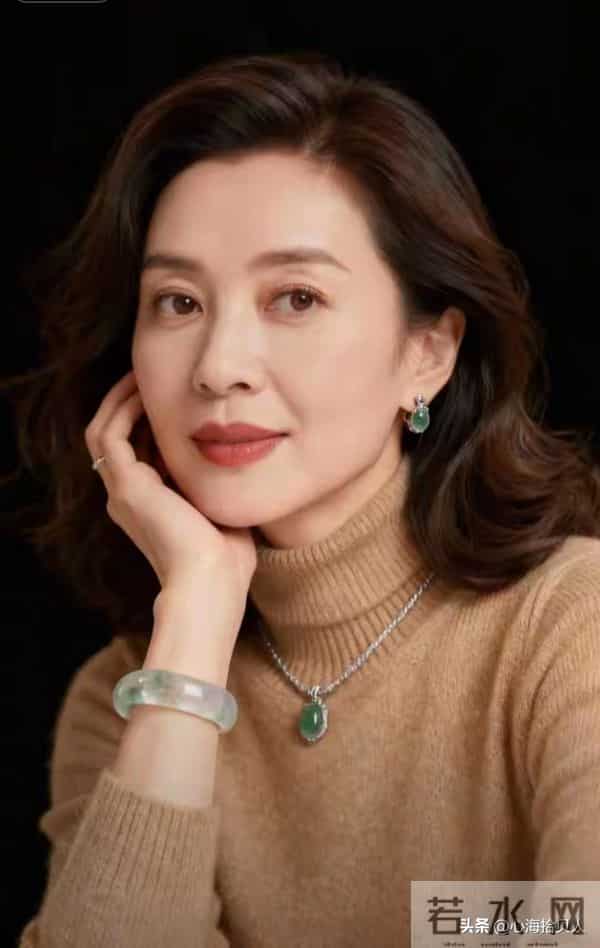 两性关系：揭秘中年女人最难抗拒两个需求，满足一个她就离不开你