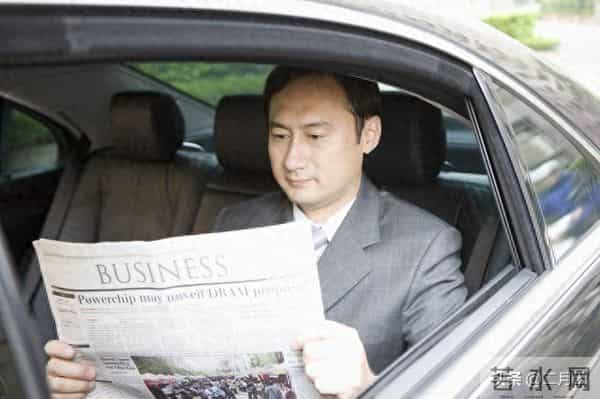 两性问题：男人长久吸引女人的魅力，从不是颜值，而是这3种底气