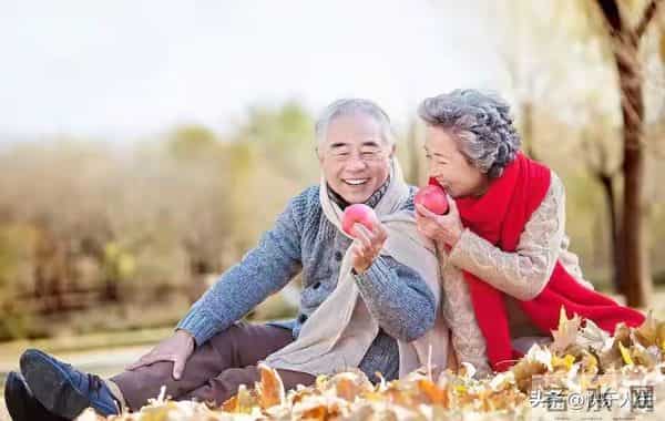 60岁到70岁这十年，最高级的活法，不是睡觉养生，而是守住这3样