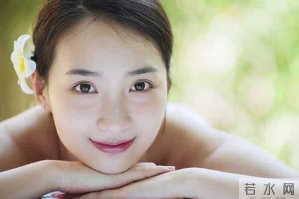 婚姻里，女人长期缺爱的四个信号，藏都藏不住