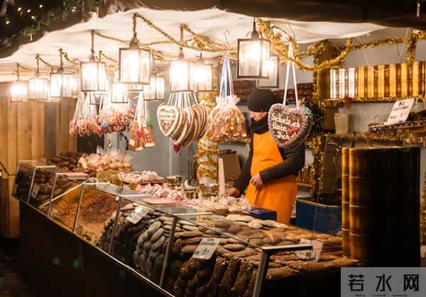 两个人谈恋爱最好的状态，是这样子