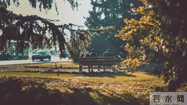 当你老了就会明白,晚年最稳的依靠,是这几件“提前准备的事”