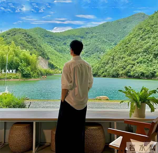 女人骨子里，渴望被这样“征服”，可惜大多男人不知道！