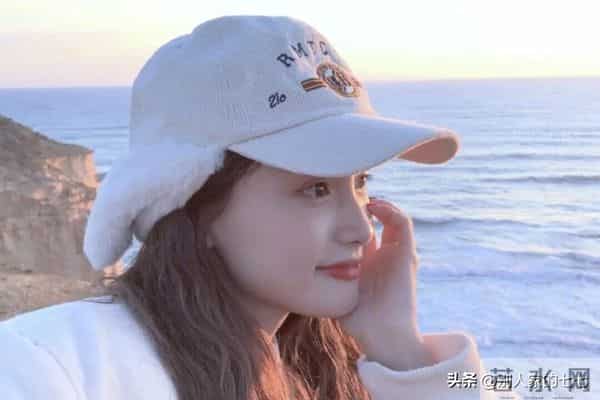 异性之间,女人主动说这些话,就相当于在说“我想你”